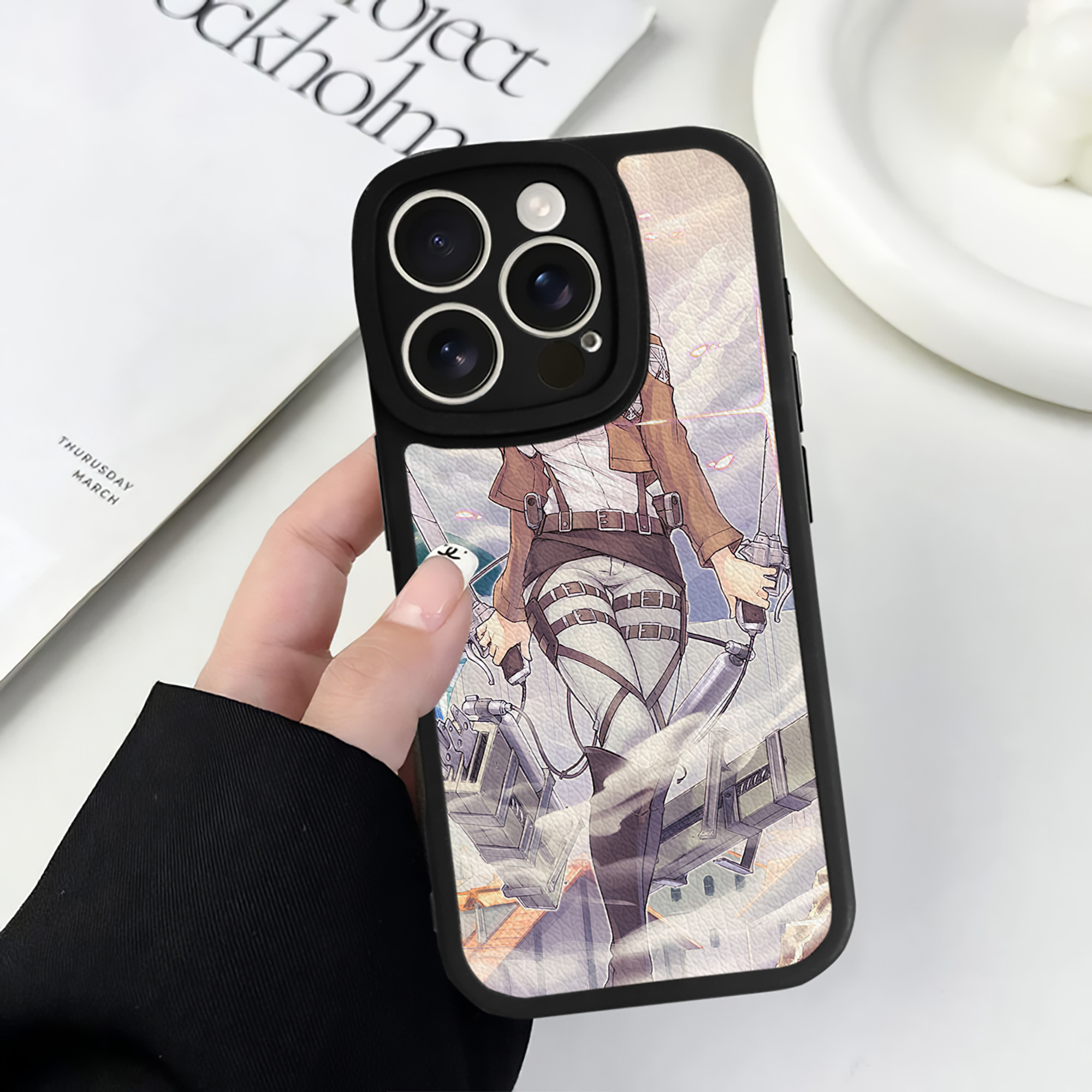 （画像用） 進撃の巨人 Attack on Titan 【iPhone 16シリーズ対応】シリコンスマホケース（レザー調） 材質：シリコン